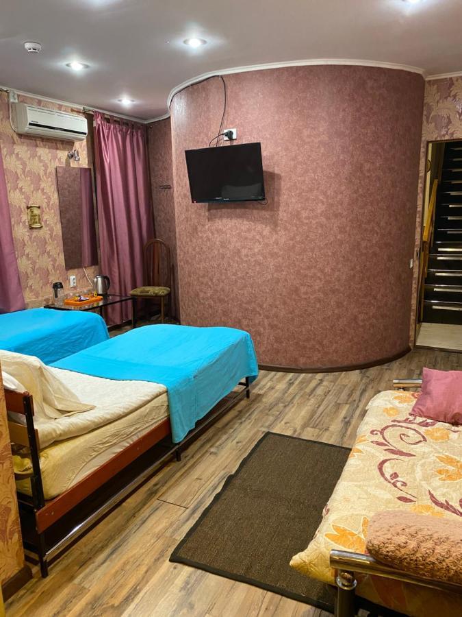 Yellow Unlimited Hotel 4 Kharkiv Bagian luar foto