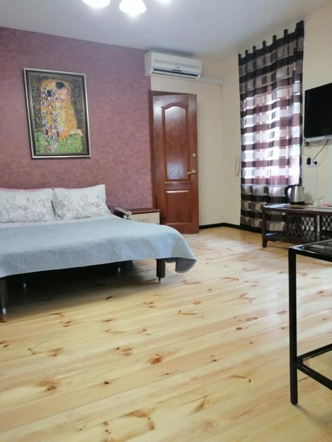 Yellow Unlimited Hotel 4 Kharkiv Bagian luar foto