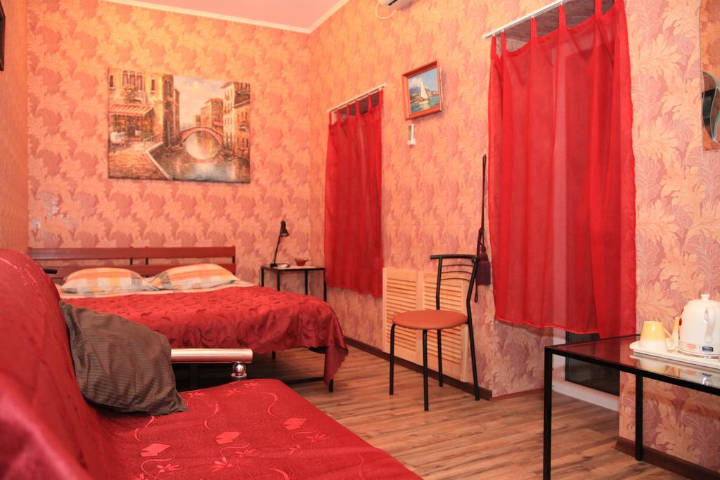 Yellow Unlimited Hotel 4 Kharkiv Bagian luar foto