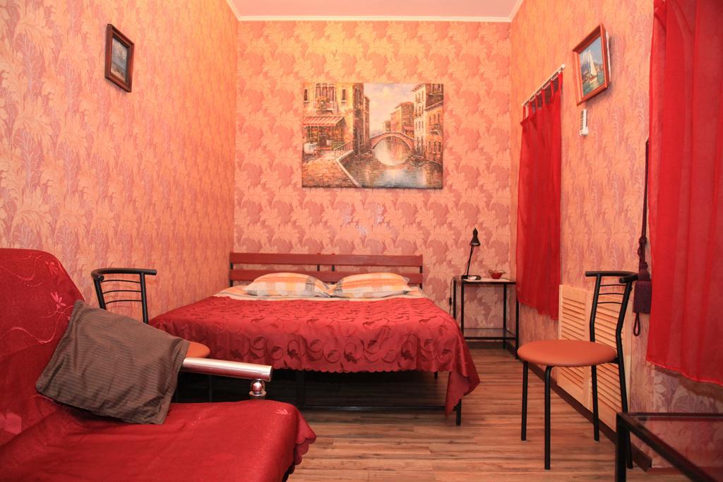 Yellow Unlimited Hotel 4 Kharkiv Bagian luar foto