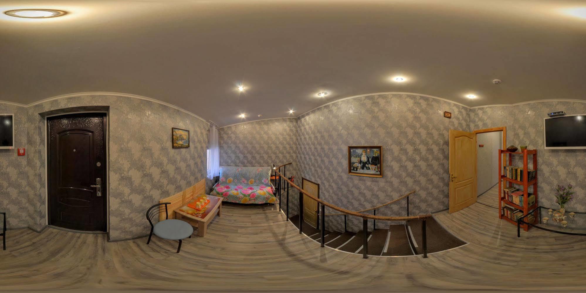 Yellow Unlimited Hotel 4 Kharkiv Bagian luar foto