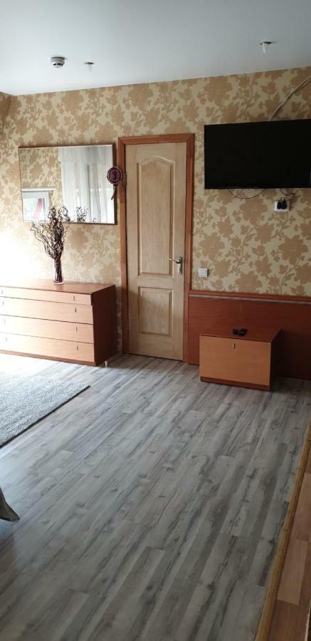 Yellow Unlimited Hotel 4 Kharkiv Bagian luar foto