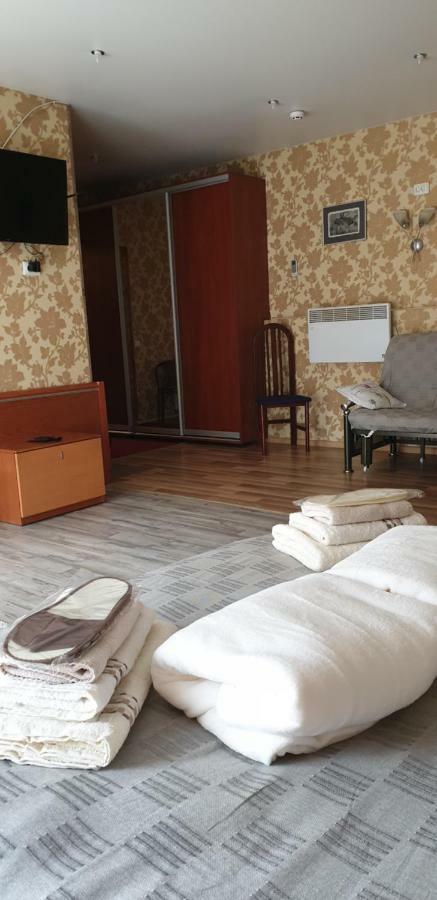 Yellow Unlimited Hotel 4 Kharkiv Bagian luar foto